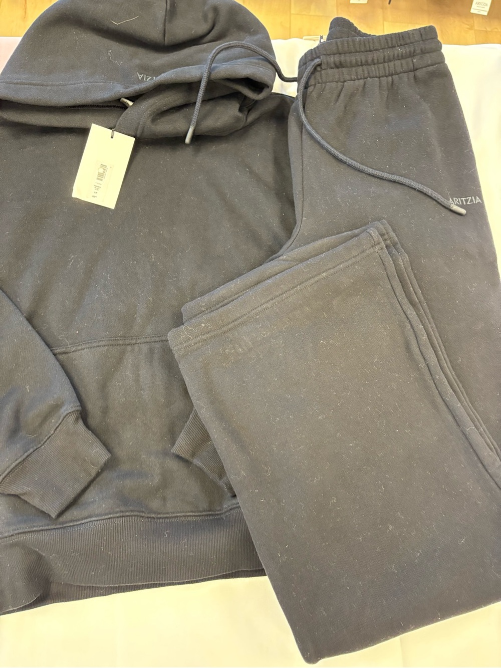 NWT aritzia sweatfleece set